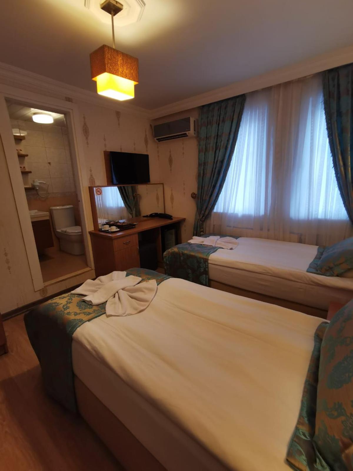 Hotel Agora Boutique Hotel&bistro 3*